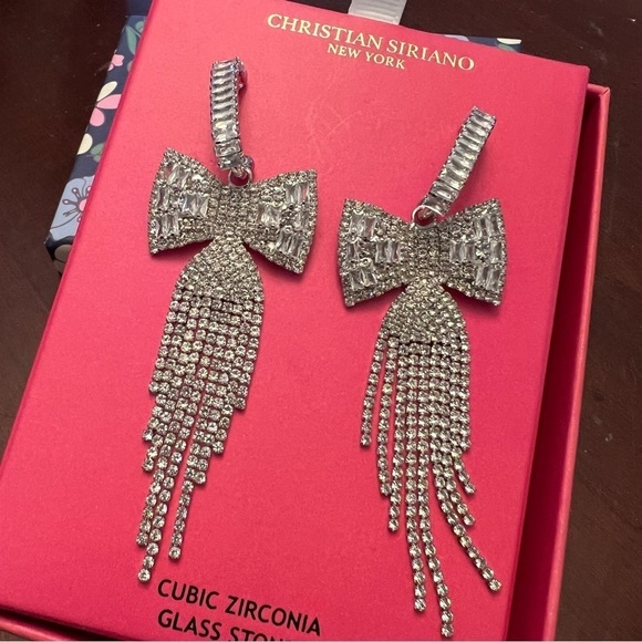 Christian Siriano cubic zirconia glass stone bow earrings new in box - Picture 2 of 6